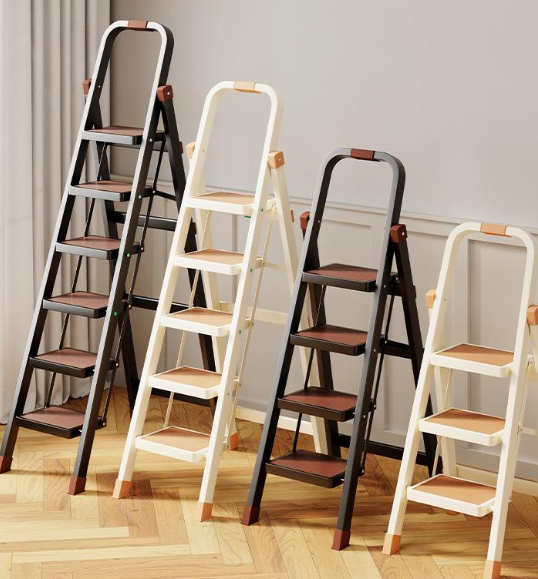 Heavy Duty 4-Step Folding Ladder